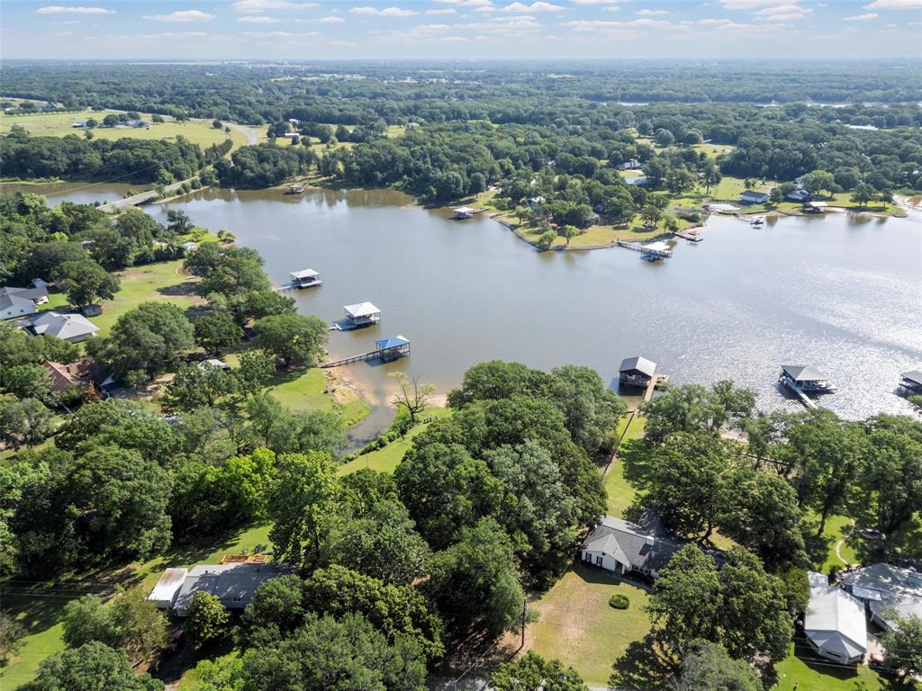 1805 Beavers Point Bonham, TX 75418 - Photo 29 of 39