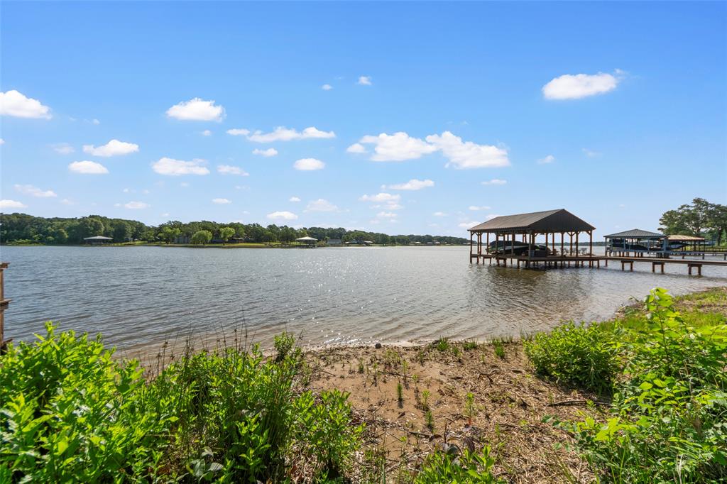 1805 Beavers Point Bonham, TX 75418 - Photo 34 of 39