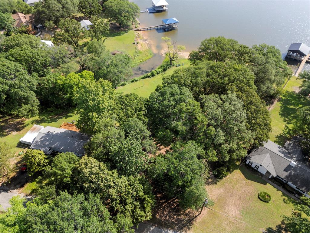 1805 Beavers Point Bonham, TX 75418 - Photo 10 of 39