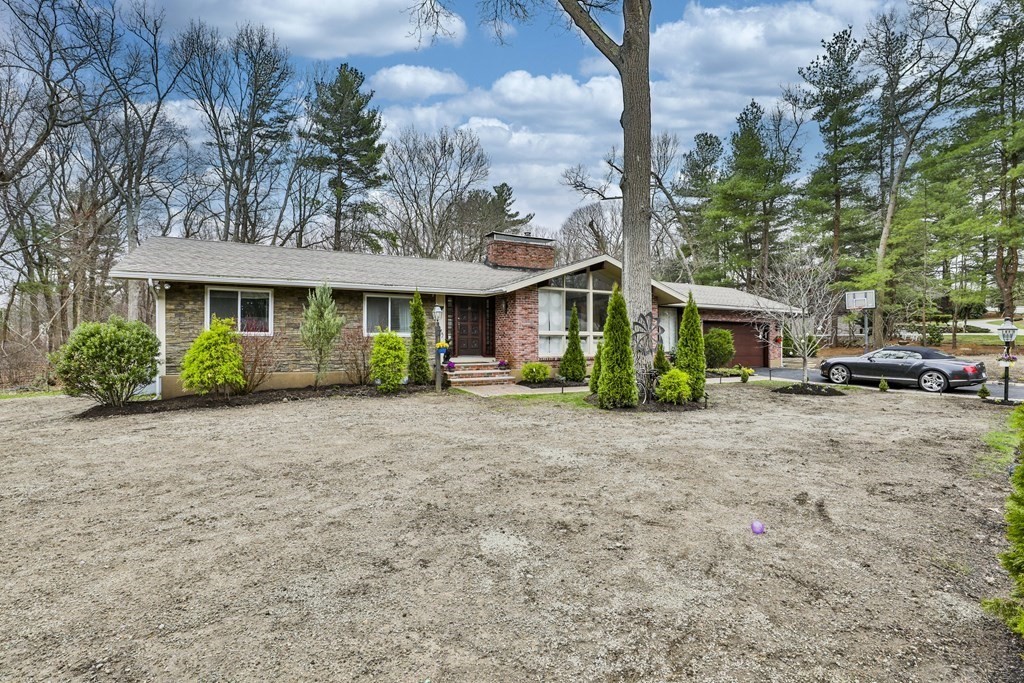 7 Timberhill Lane, Lynnfield, MA 01940 Compass