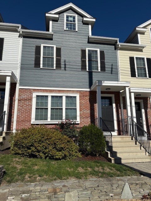 176 Main Street, Unit 3 Medway, MA 02053 - Photo 1 of 26 a front view of a house