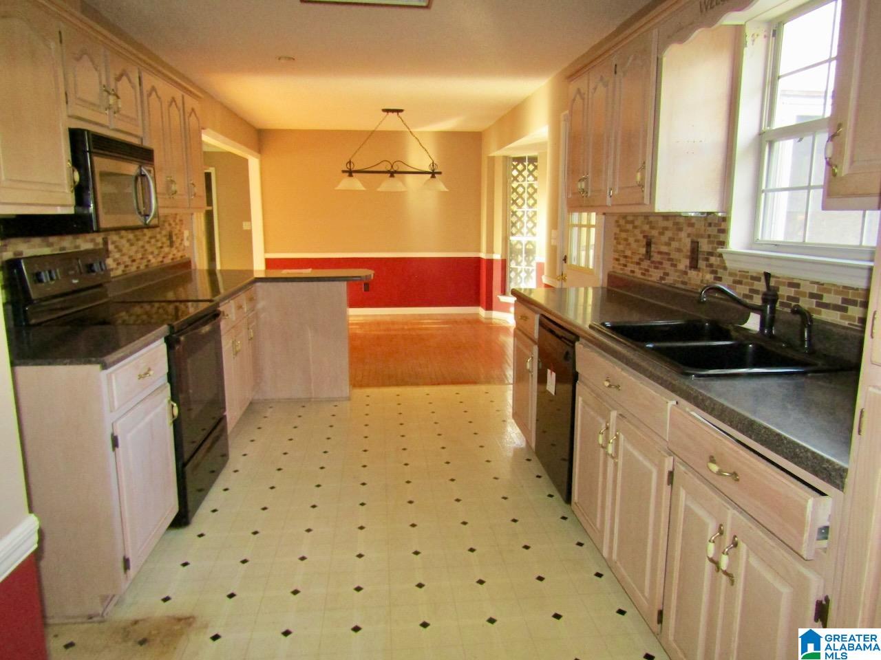 2817 N Road Gardendale, AL 35071 - Photo 10 of 21