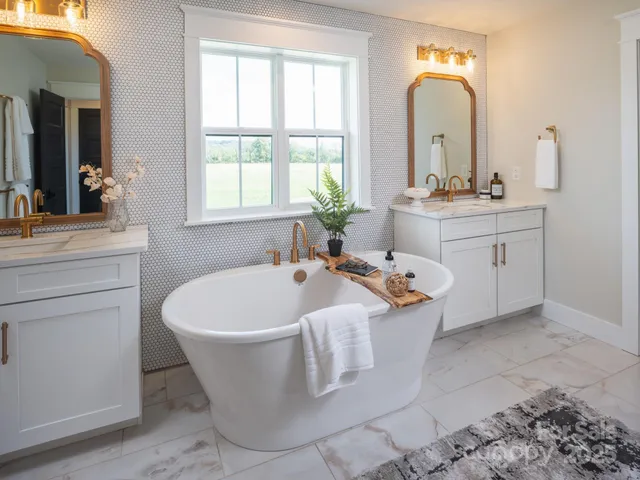 $851,654 | 111 Mayes Meadow Drive, Unit COVINGTON, Huntersville, NC 28078