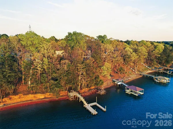 $1,550,000 | 220 Woodwinds Drive, Mount Holly, NC 28120