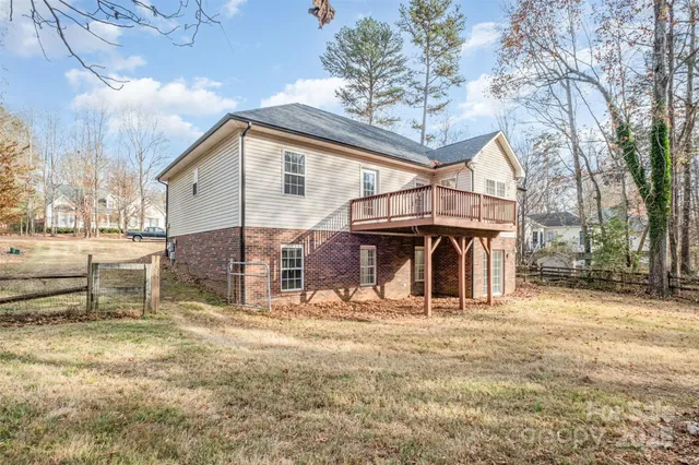 a view of a house with a outdoor space