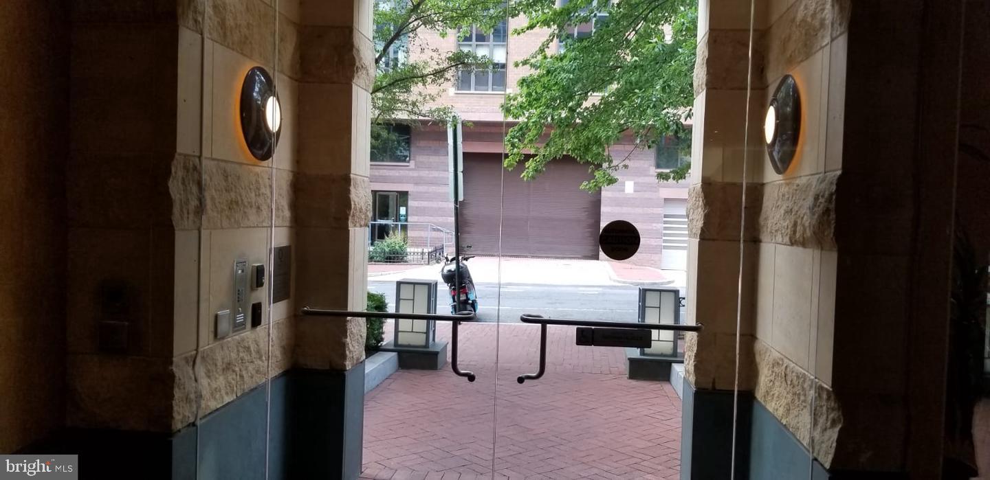 1117 10th Street Northwest, Unit 210 Washington, DC 20001 - Photo 3 of 15 a bathroom with a sink and mirror
