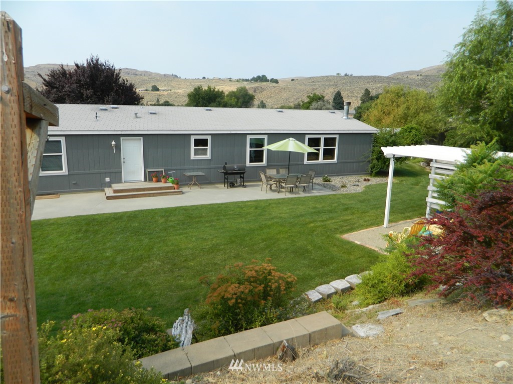 116 State Frontage Road Tonasket, WA 98855 - Photo 2 of 22 Gallery Image 2