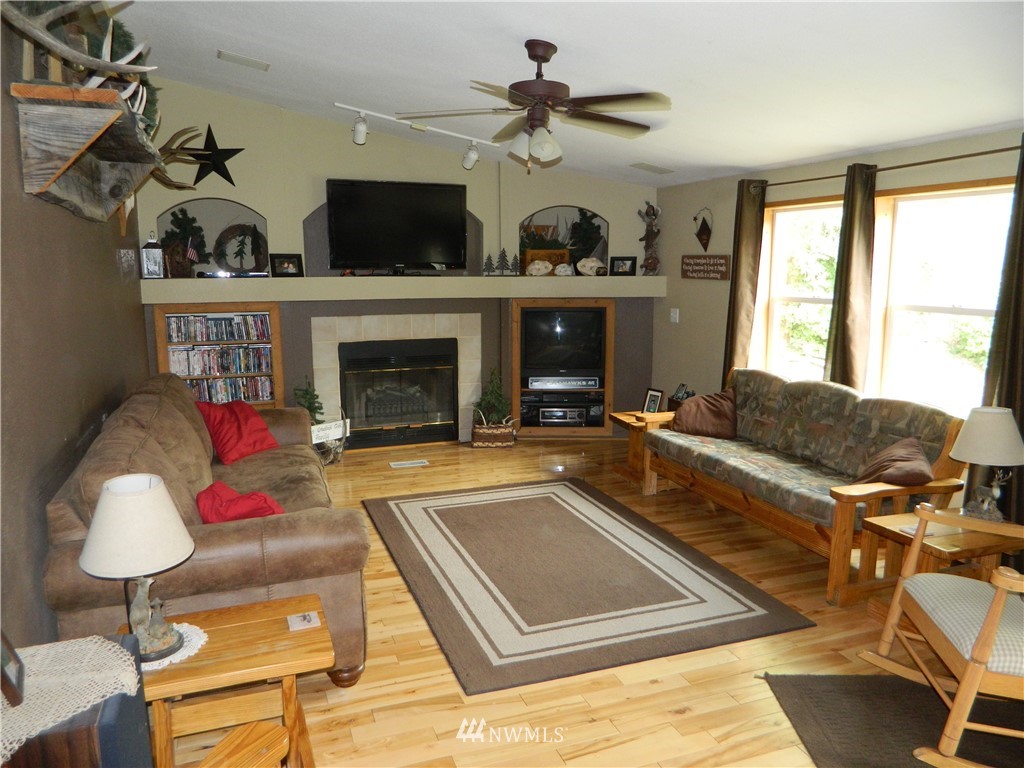 116 State Frontage Road Tonasket, WA 98855 - Photo 11 of 22 Gallery Image 11