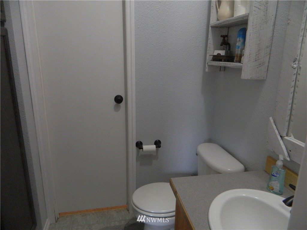 116 State Frontage Road Tonasket, WA 98855 - Photo 18 of 22 Gallery Image 18