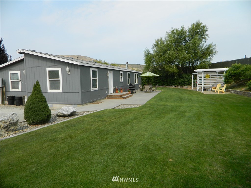 116 State Frontage Road Tonasket, WA 98855 - Photo 3 of 22 Gallery Image 3