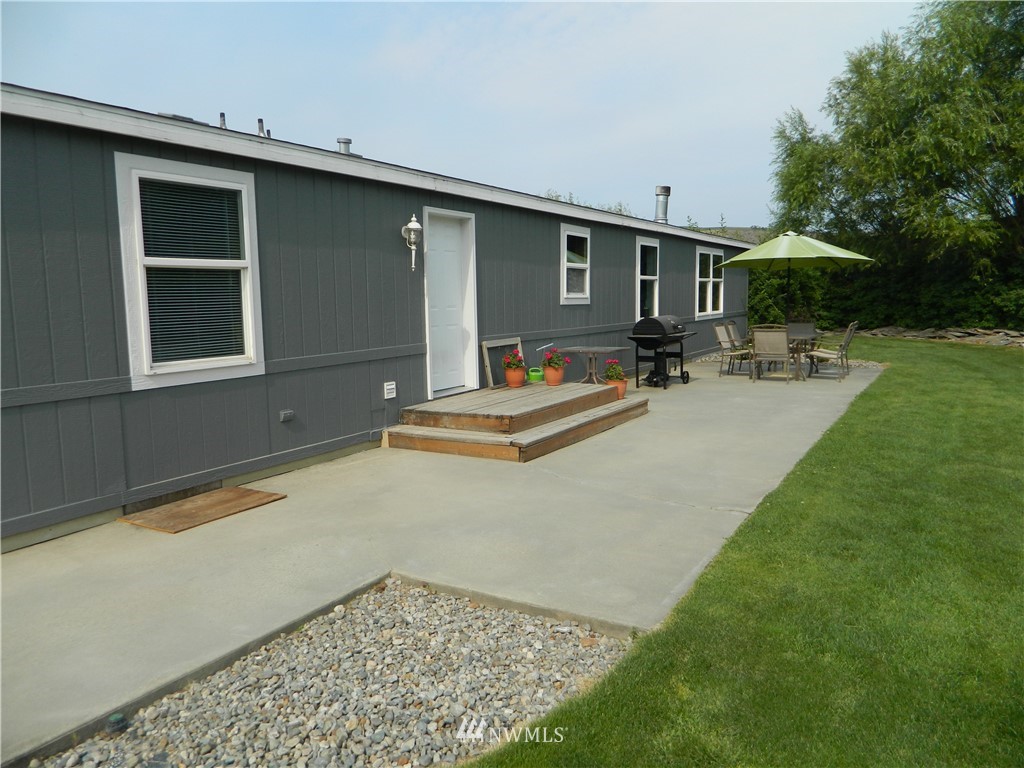 116 State Frontage Road Tonasket, WA 98855 - Photo 4 of 22 Gallery Image 4