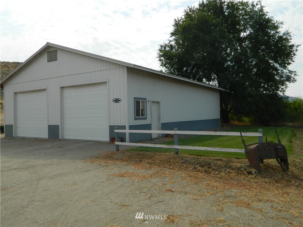 116 State Frontage Road Tonasket, WA 98855 - Photo 5 of 22 Gallery Image 5