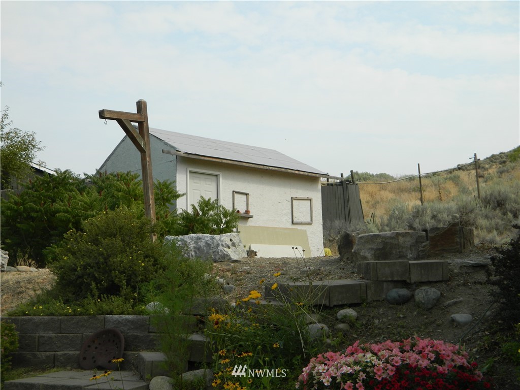116 State Frontage Road Tonasket, WA 98855 - Photo 10 of 22 Gallery Image 10