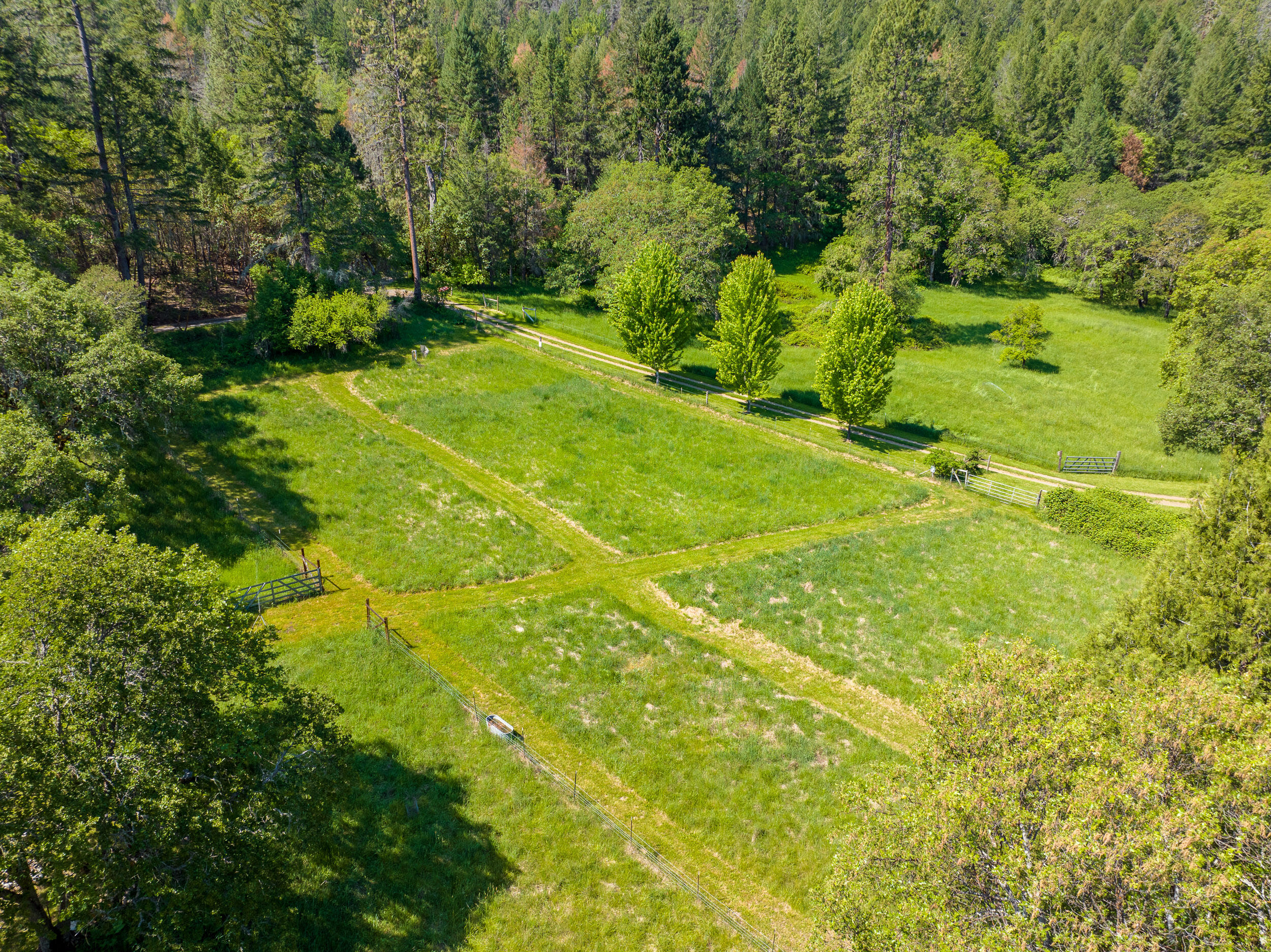 3940 Little Applegate Road Jacksonville, OR 97530 - Photo 27 of 33 CC (28)