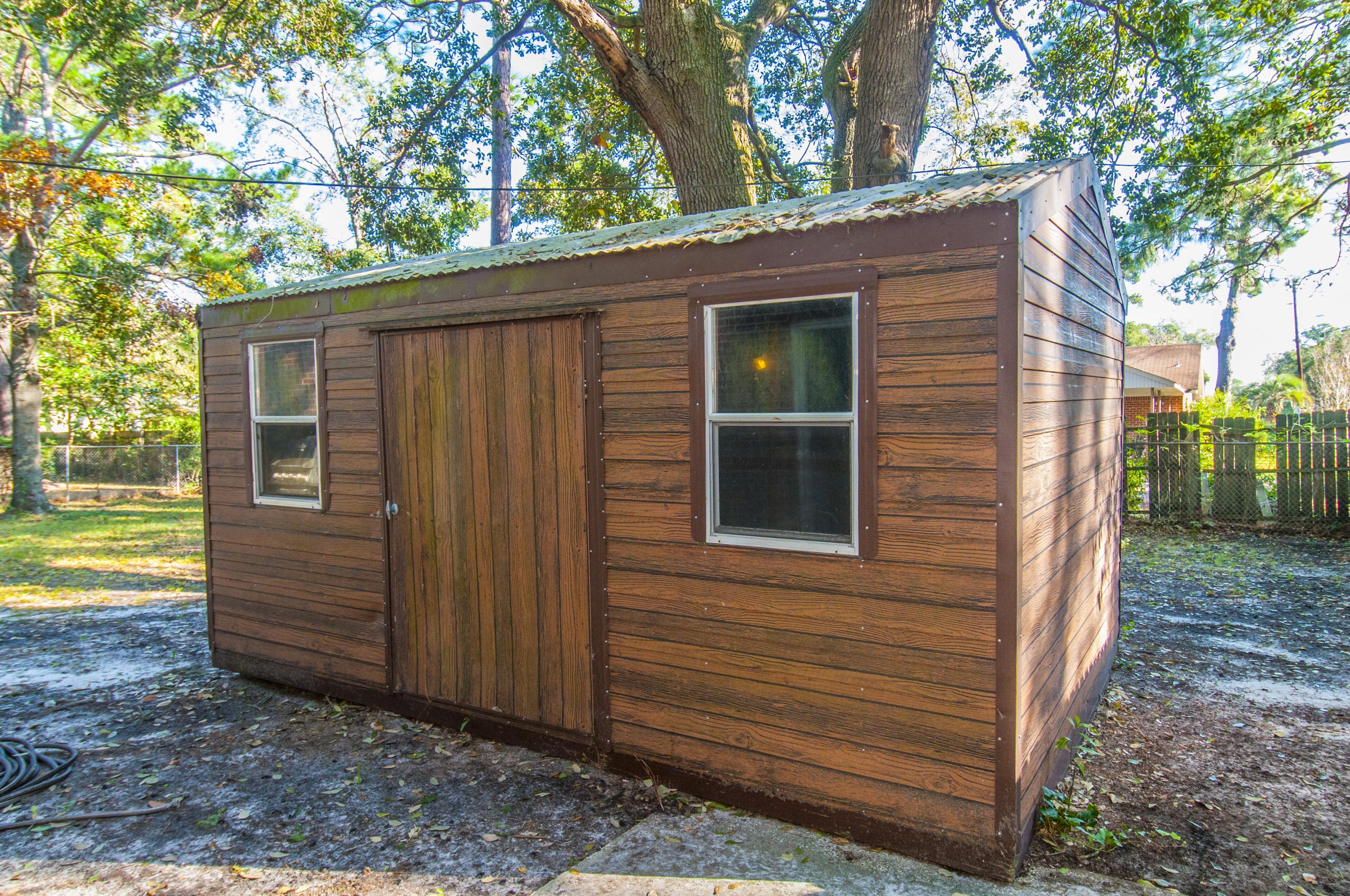1200 Orange Branch Road Charleston, SC 29407 - Photo 18 of 19 Storage shed