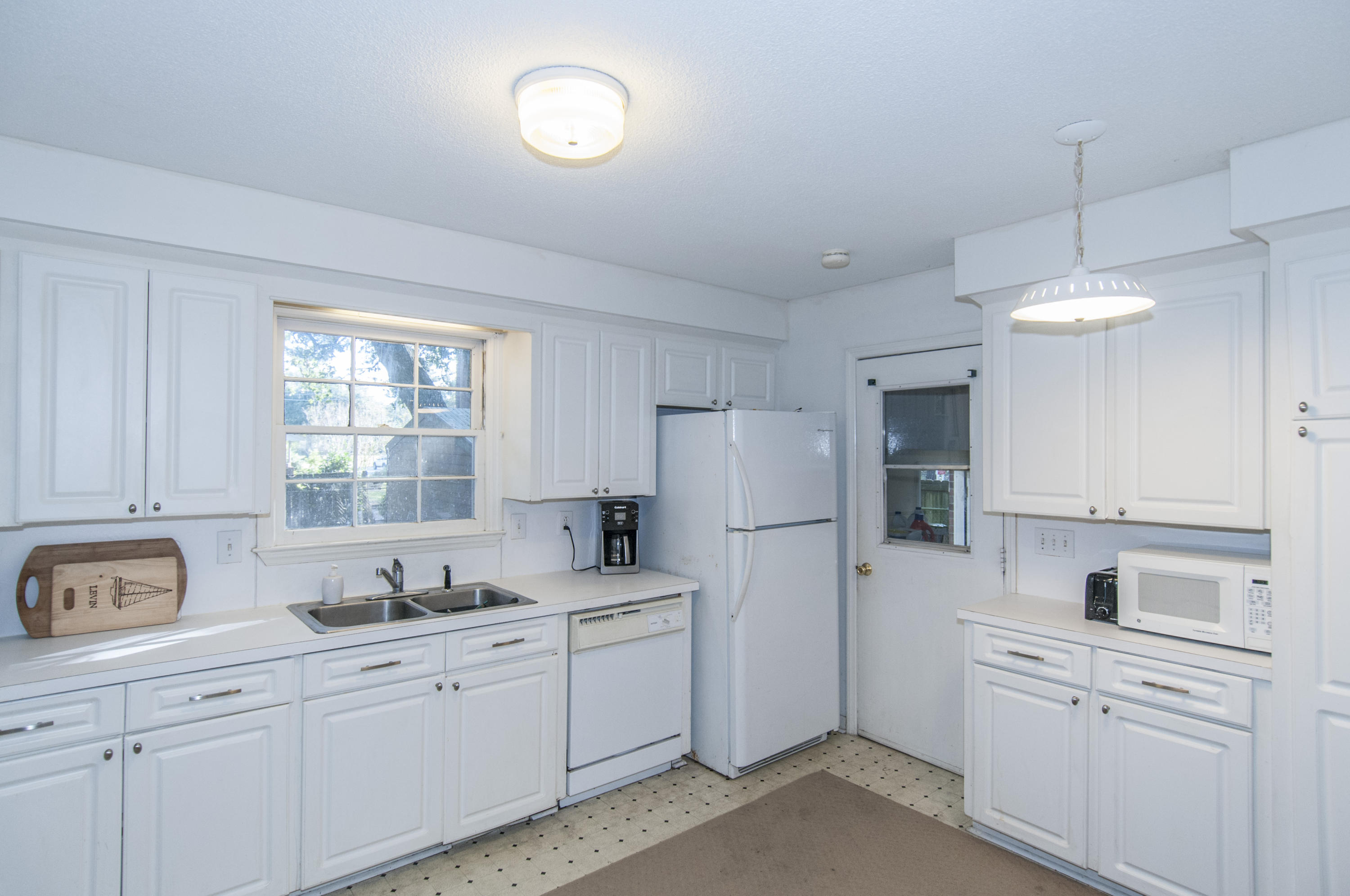 1200 Orange Branch Road Charleston, SC 29407 - Photo 9 of 19 Kitchen 2