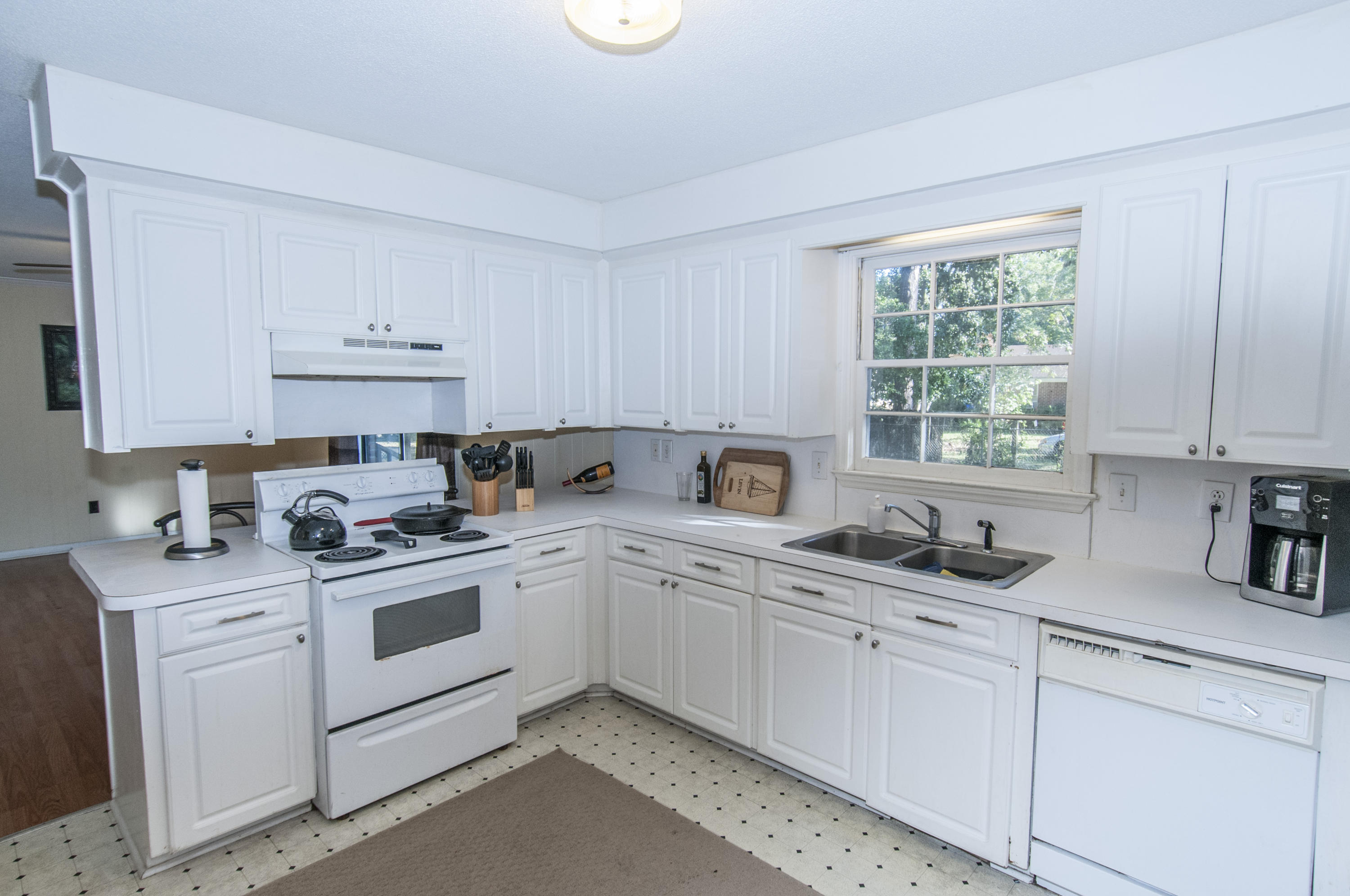 1200 Orange Branch Road Charleston, SC 29407 - Photo 10 of 19 Kitchen 3