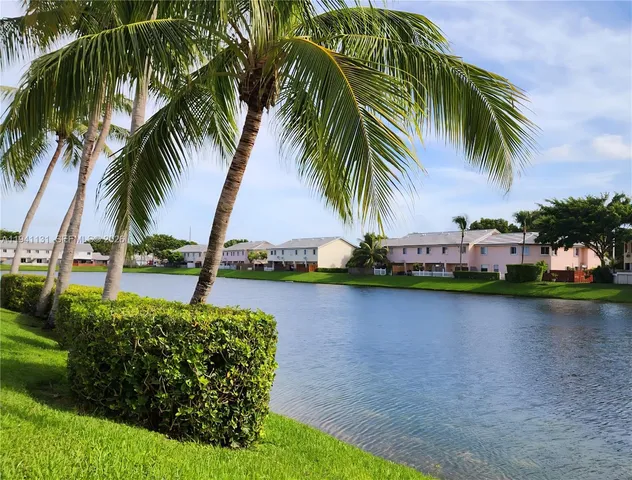 $2,275 | 14273 Southwest 121st Place, Unit 3, Miami, FL 33186