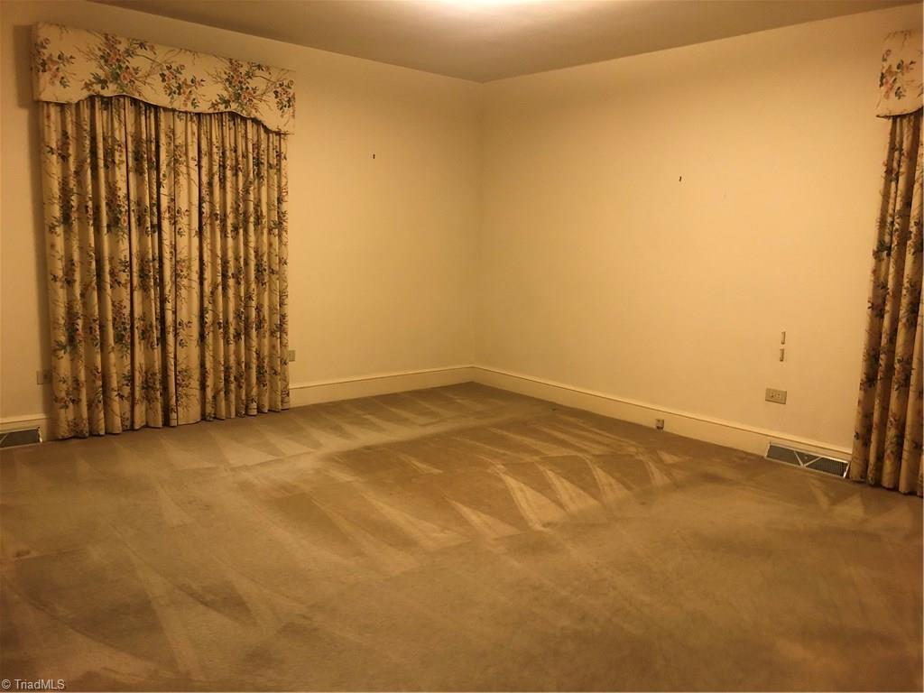 307 Robin Road Mount Airy, NC 27030 - Photo 2 of 21 Gallery Image 2