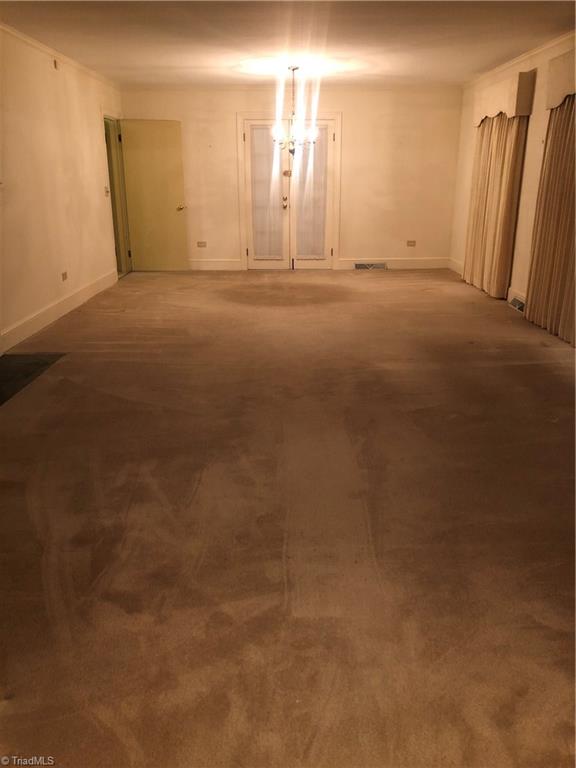 307 Robin Road Mount Airy, NC 27030 - Photo 11 of 21 Gallery Image 11