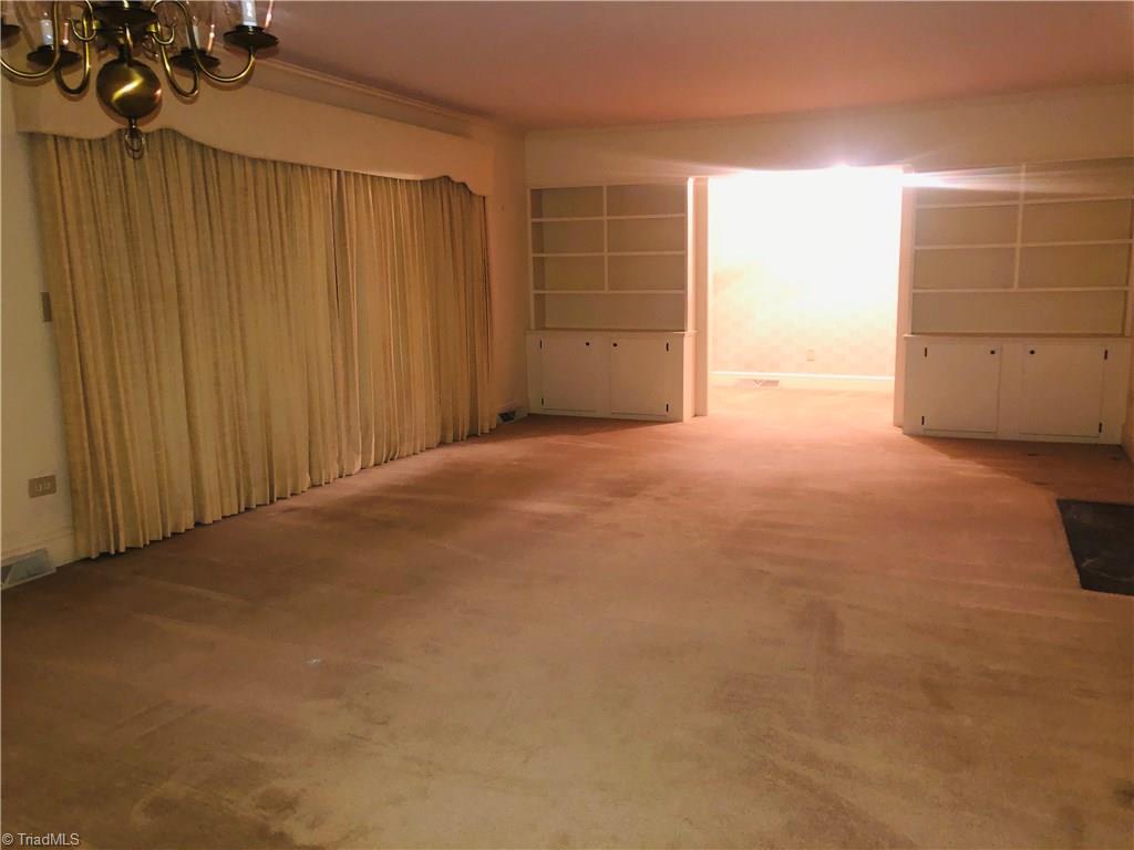 307 Robin Road Mount Airy, NC 27030 - Photo 14 of 21 Gallery Image 14