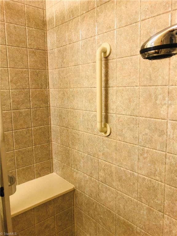307 Robin Road Mount Airy, NC 27030 - Photo 9 of 21 Gallery Image 9