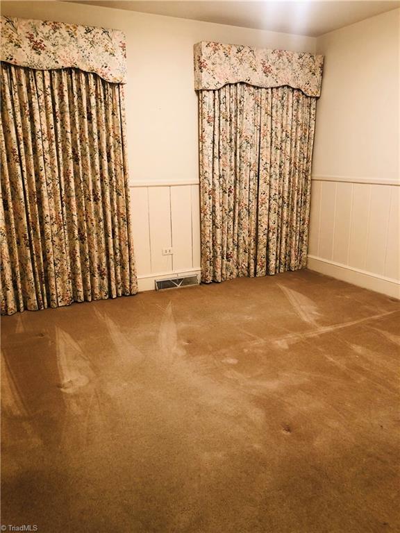 307 Robin Road Mount Airy, NC 27030 - Photo 10 of 21 Gallery Image 10