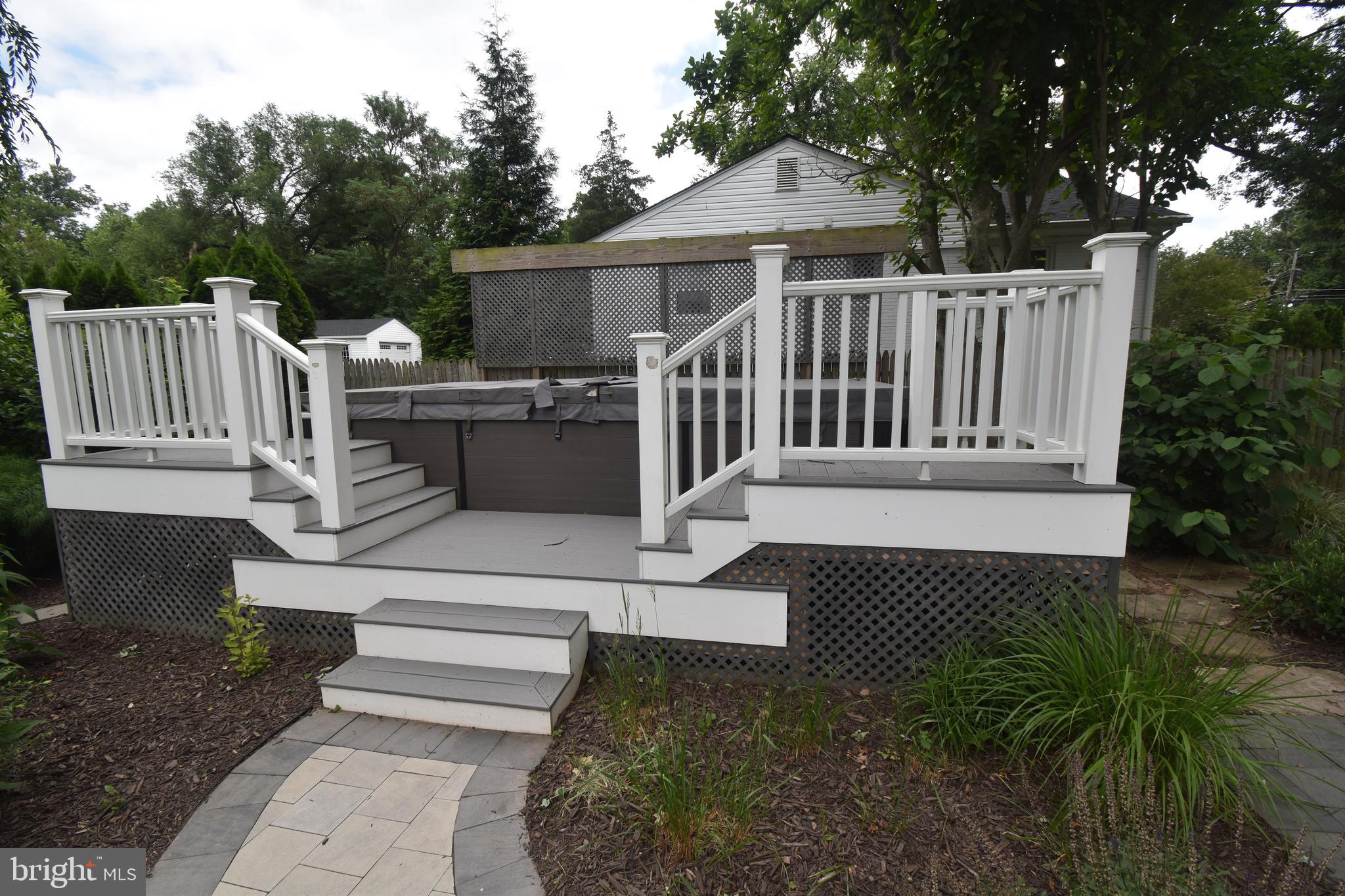 2901 Meadow View Road Falls Church, VA 22042 - Photo 6 of 43 Spa