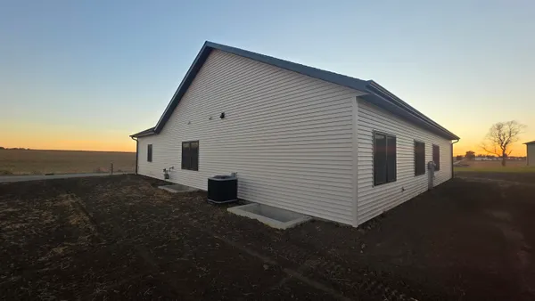 $445,000 | 325 Model, Cuba City, WI 53807