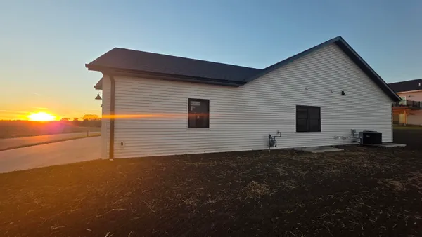 $445,000 | 325 Model, Cuba City, WI 53807