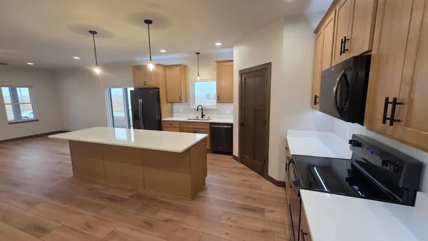$439,999 | 325 Model, Cuba City, WI 53807