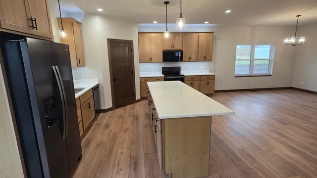 $450,000 | 325 Model, Cuba City, WI 53807