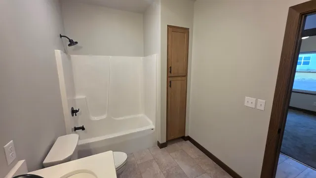 $450,000 | 325 Model, Cuba City, WI 53807