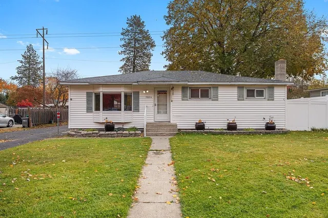 $399,999 | 6814 North Cedar Road, Spokane, WA 99208