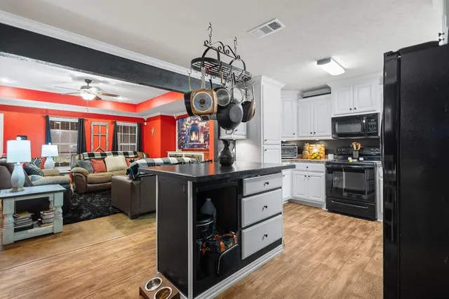 $262,000 | 202 Spring Valley, Queen City, TX 75572