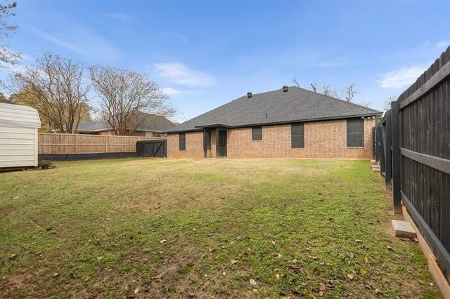 $262,000 | 202 Spring Valley, Queen City, TX 75572