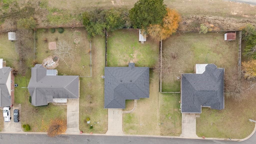 202 Spring Valley Queen City, TX 75572 - Photo 28 of 35 Drone / aerial view