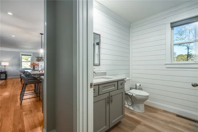 $859,000 | 51 Bristol Ferry Road, Portsmouth, RI 02871