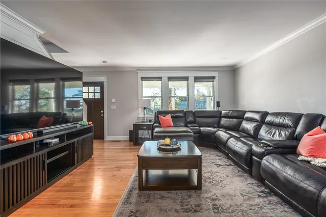 $859,000 | 51 Bristol Ferry Road, Portsmouth, RI 02871