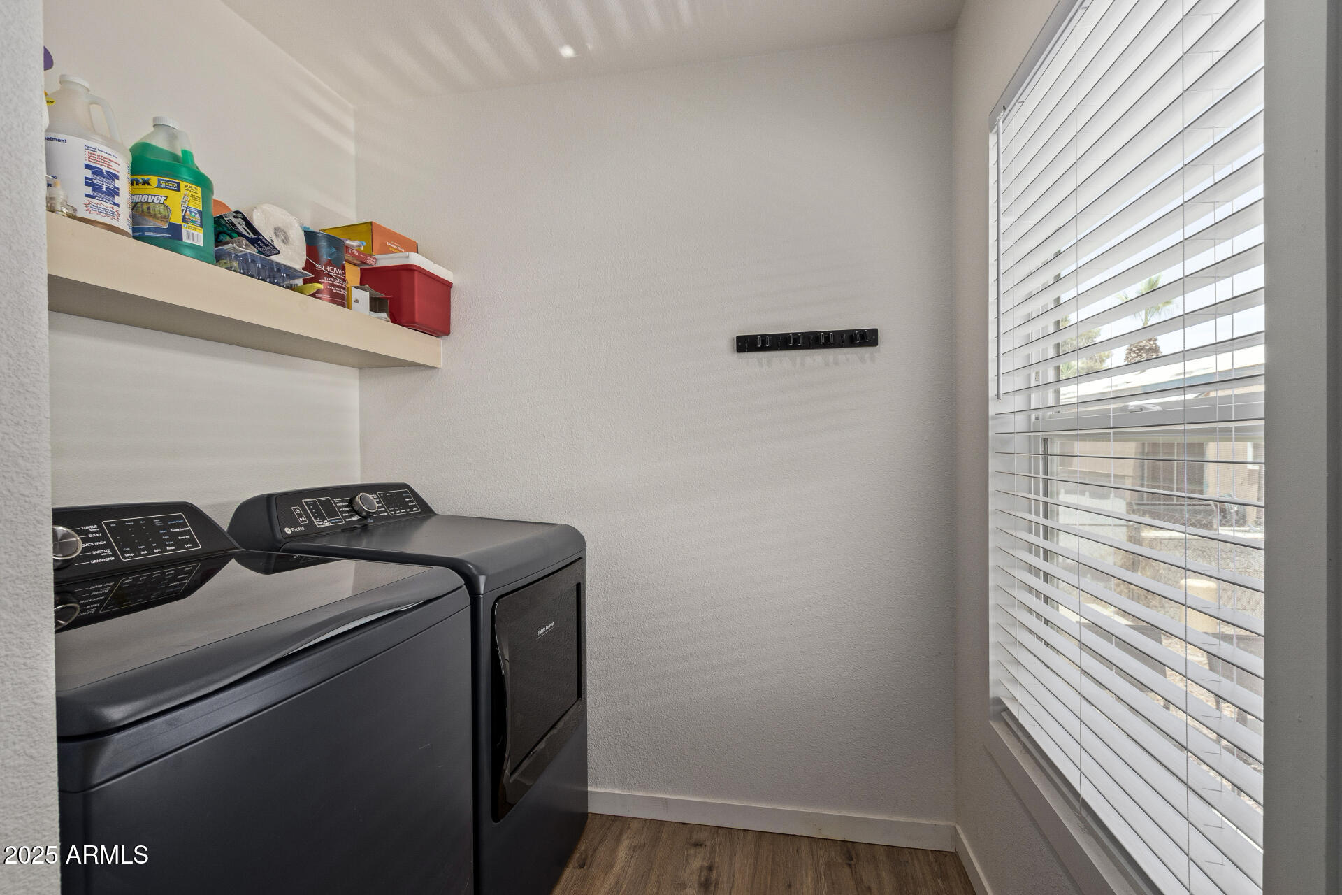 501 East Ray Road, Unit 201 Chandler, AZ 85225 - Photo 18 of 28 a utility room with dryer and washer
