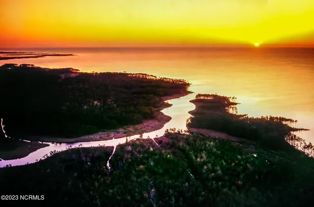 $475,000 | 175 River Watch Road, Oriental, NC 28571