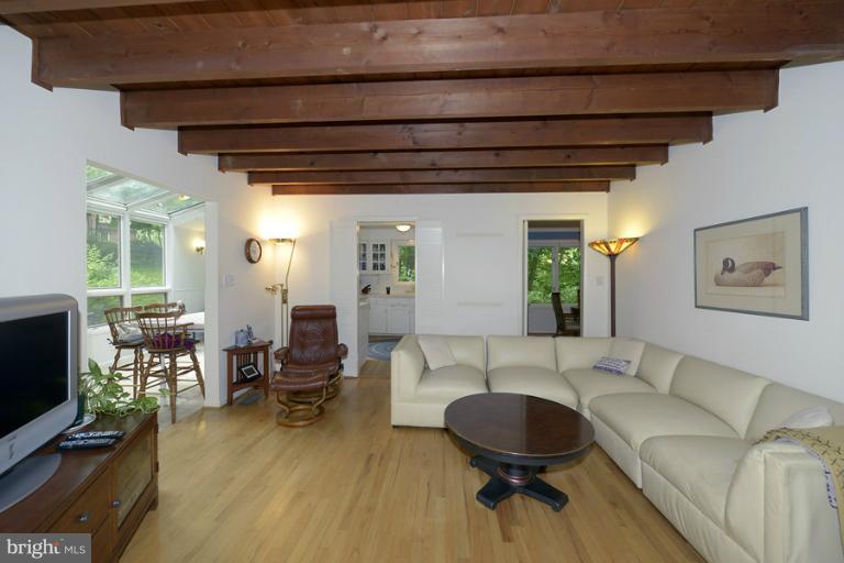 808 Towlston Road McLean, VA 22102 - Photo 9 of 13 Family Room