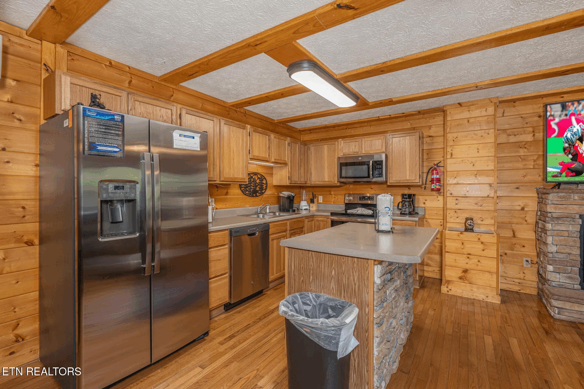 1504 Bears Den Way Sevierville, TN 37862 - Photo 11 of 38 width=1920 (2)