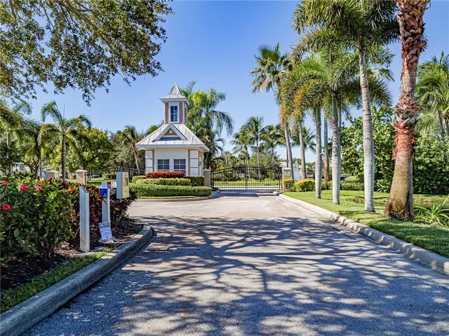 $3,300 | 1965 Bridgepointe Circle, Unit 84, Vero Beach, FL 32967