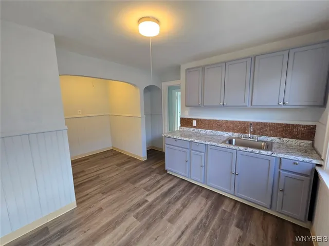 $900 | 693 Lasalle Avenue, Buffalo, NY 14215