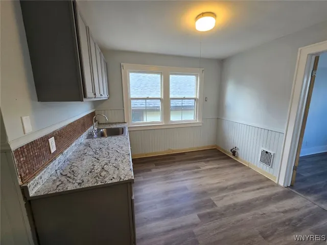 $900 | 693 Lasalle Avenue, Buffalo, NY 14215