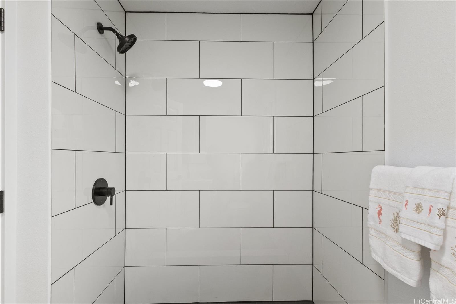 91-433 Ewa Beach Road Ewa Beach, HI 96706 - Photo 15 of 22 a bathroom with a shower