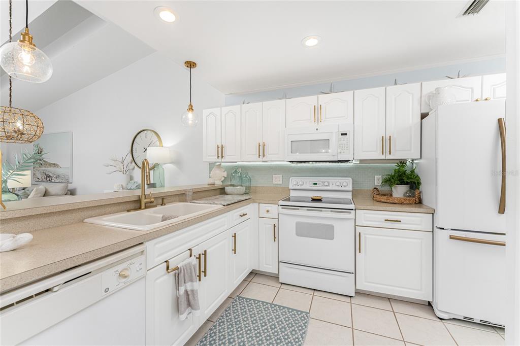 6800 Placida Road, Unit 275 Englewood, FL 34224 - Photo 8 of 49