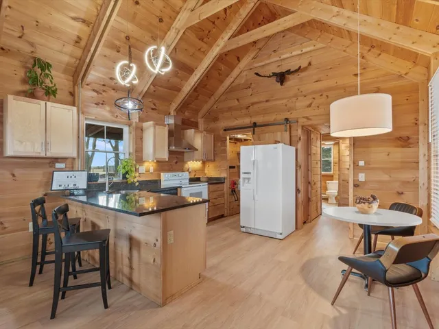 $239,000 | 2767 180th Avenue, Milan, IL 61264