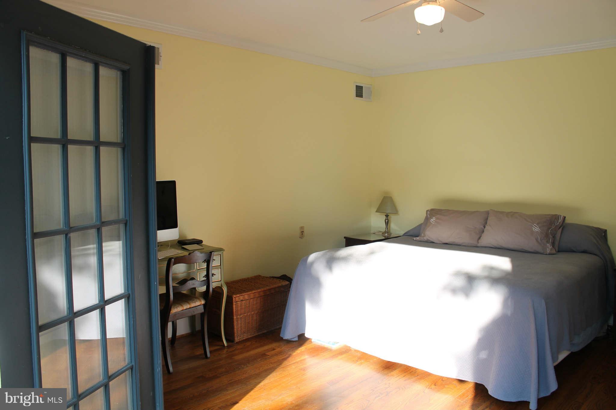 423 4th Street Southeast Washington, DC 20003 - Photo 3 of 6 Interior (General)